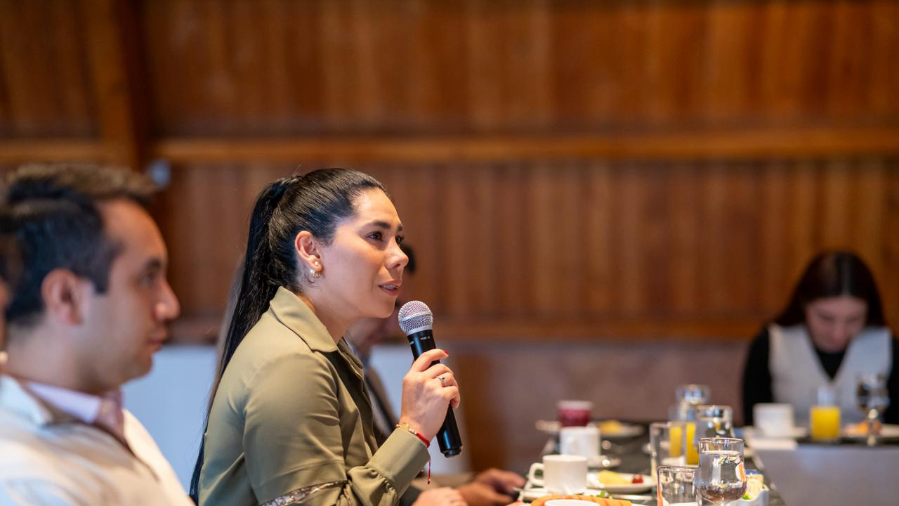 El MinTIC lanzó el canal de WhatsApp ‘Cero Bullying’, una herramienta para prevenir riesgos digitales y proteger a niños y adolescentes del acoso y el grooming.