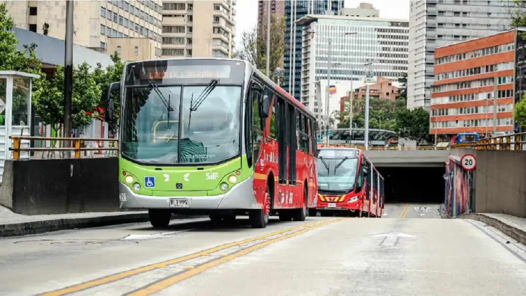 Salario mínimo 2026 en Colombia: impacto en precios de alimentos, transporte y servicios