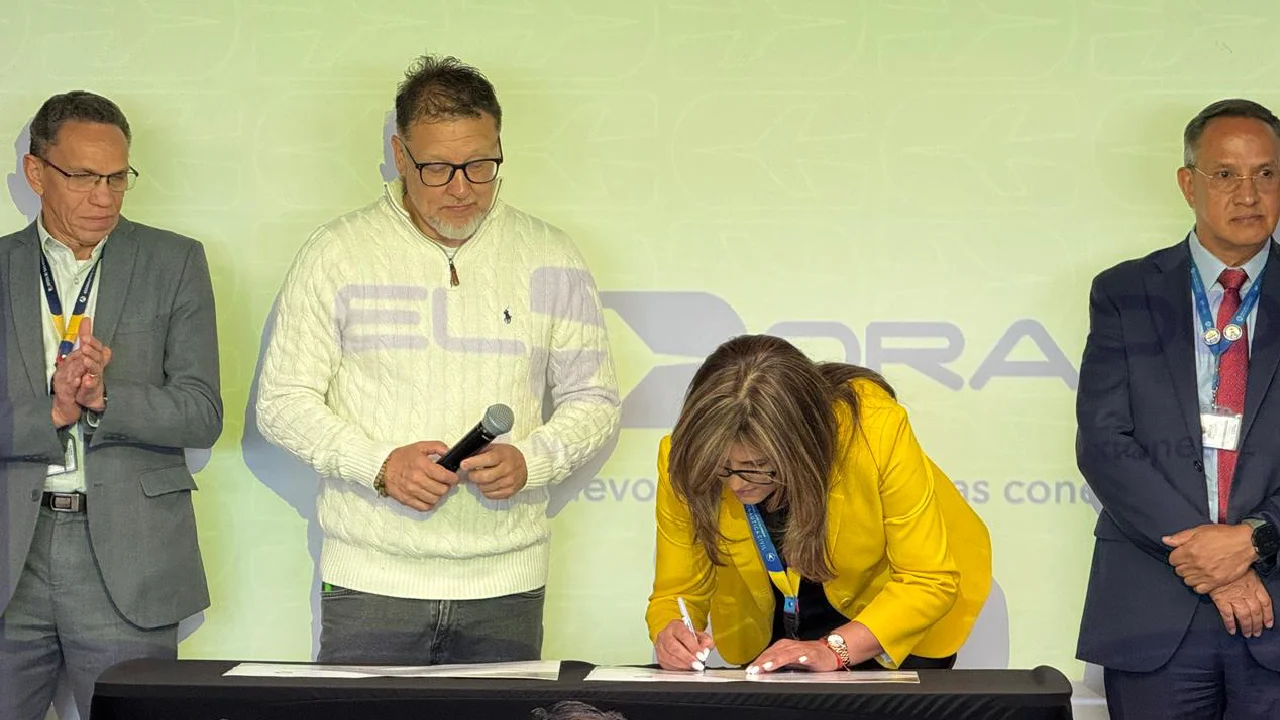 Aeropuerto El Dorado, oficialmente certificado: Aerocivil confirma cumplimiento de estándares OACI 1 Aeropuerto El Dorado, oficialmente certificado: Aerocivil confirma cumplimiento de estándares OACI