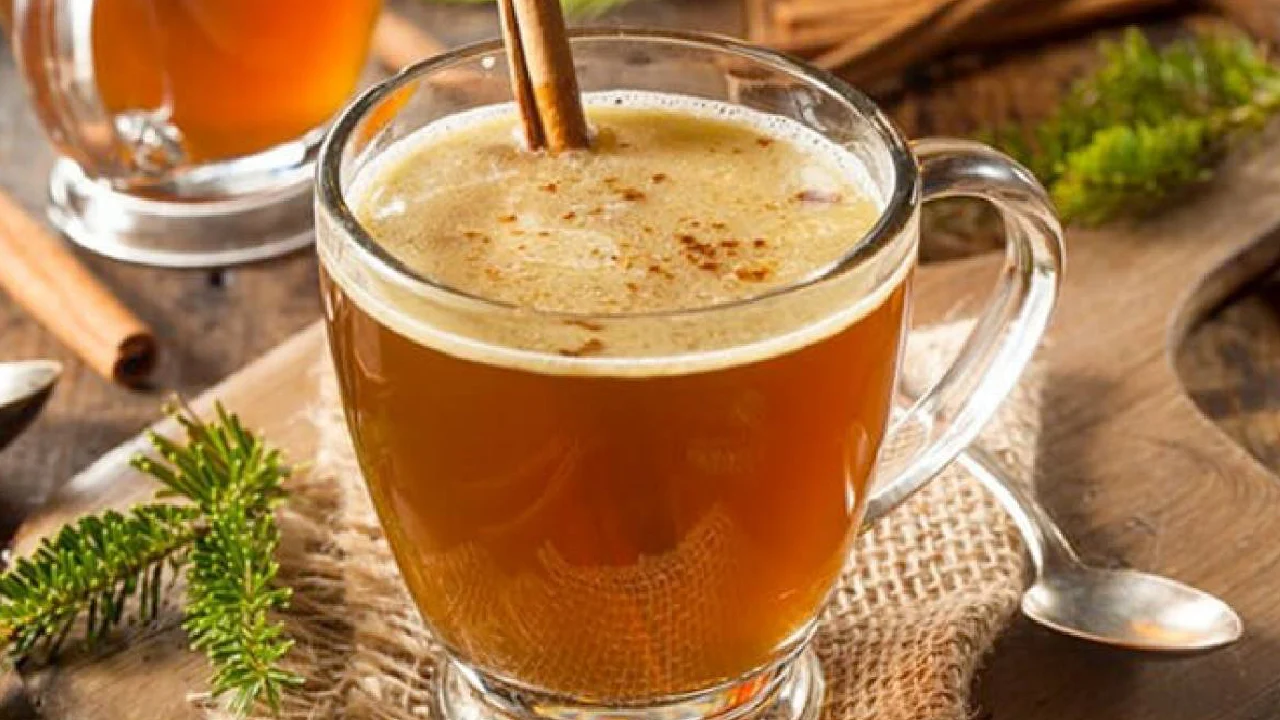 Cócteles y bebidas calientes perfectas para la noche del 7 de Velitas 2 Las mejores bebidas y cocteles para disfrutar la Noche de Velitas en familia