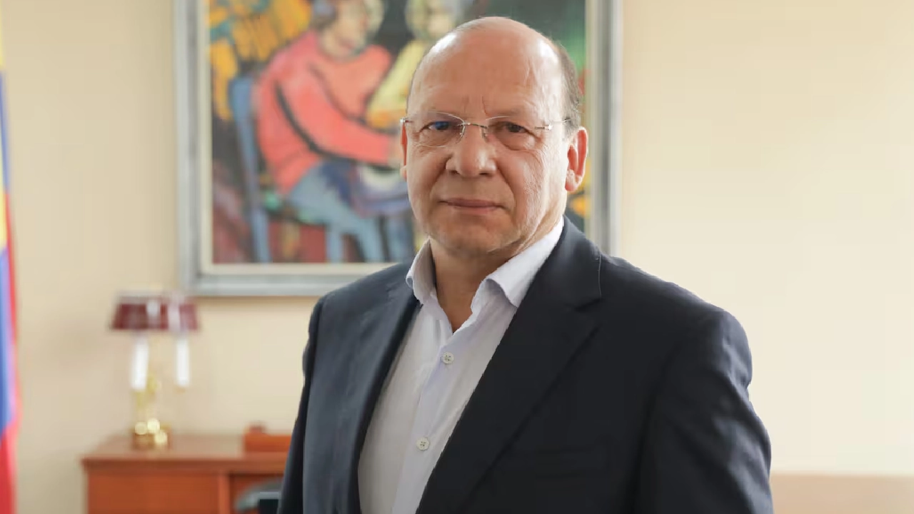 Los impuestos que dividen al Congreso: cerveza, carbono y sector financiero en el centro del debate fiscal 1 Reforma tributaria: el Gobierno replantea impuestos para salvar la ley de financiamiento 2026