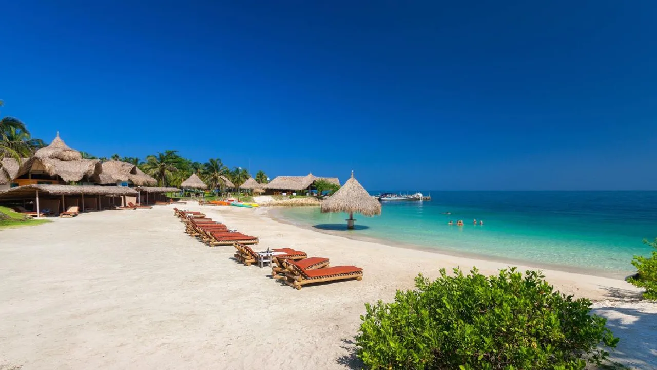 Playas paradisíacas de Colombia: destinos ocultos del Caribe y el Pacífico para desconectarse