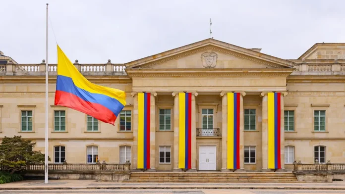 Colombia frente al mundo: radiografía comparada con México, Chile, Brasil y Panamá Colombia frente al mundo: radiografía comparada con México, Chile, Brasil y Panamá