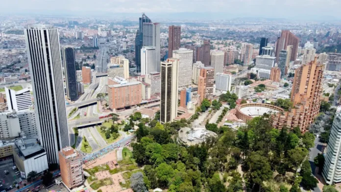 Colombia frente al mundo: radiografía comparada con México, Chile, Brasil y Panamá