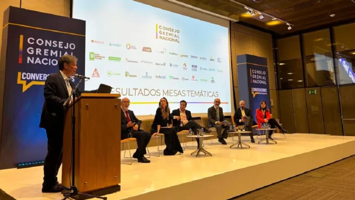 Consejo Gremial pide restablecer de inmediato el comercio entre Colombia y Ecuador por riesgo a miles de empleos Consejo Gremial pide restablecer de inmediato el comercio entre Colombia y Ecuador por riesgo a miles de empleos