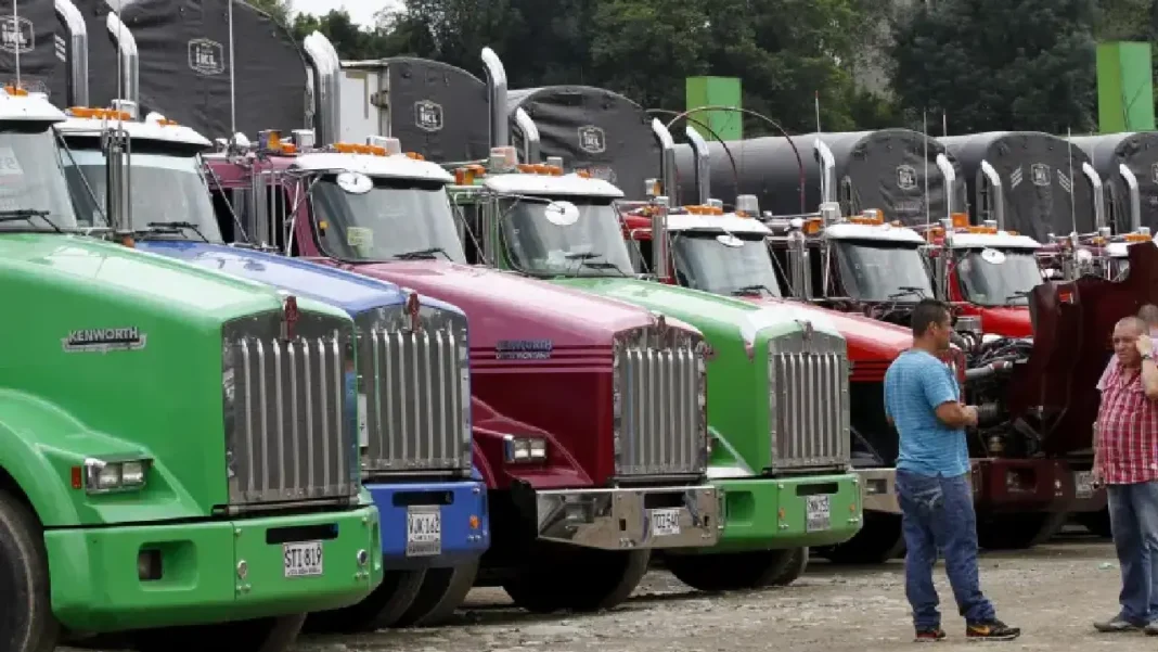 Camioneros alertan por aumento de costos y no descartan paros en Antioquia