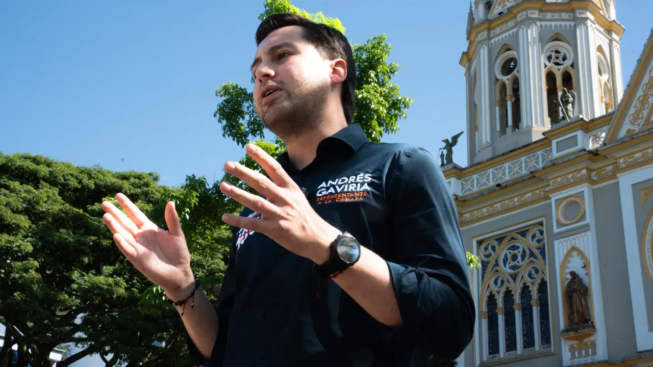 Antioquia necesita cambios: Andrés Gaviria revela propuestas para llegar a Cámara de Representantes 2 Andrés Gaviria propone recuperar el control político desde la Cámara por Antioquia