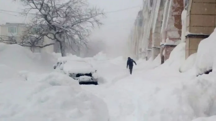 Los mejores videos de la histórica caída de nieve en Rusia