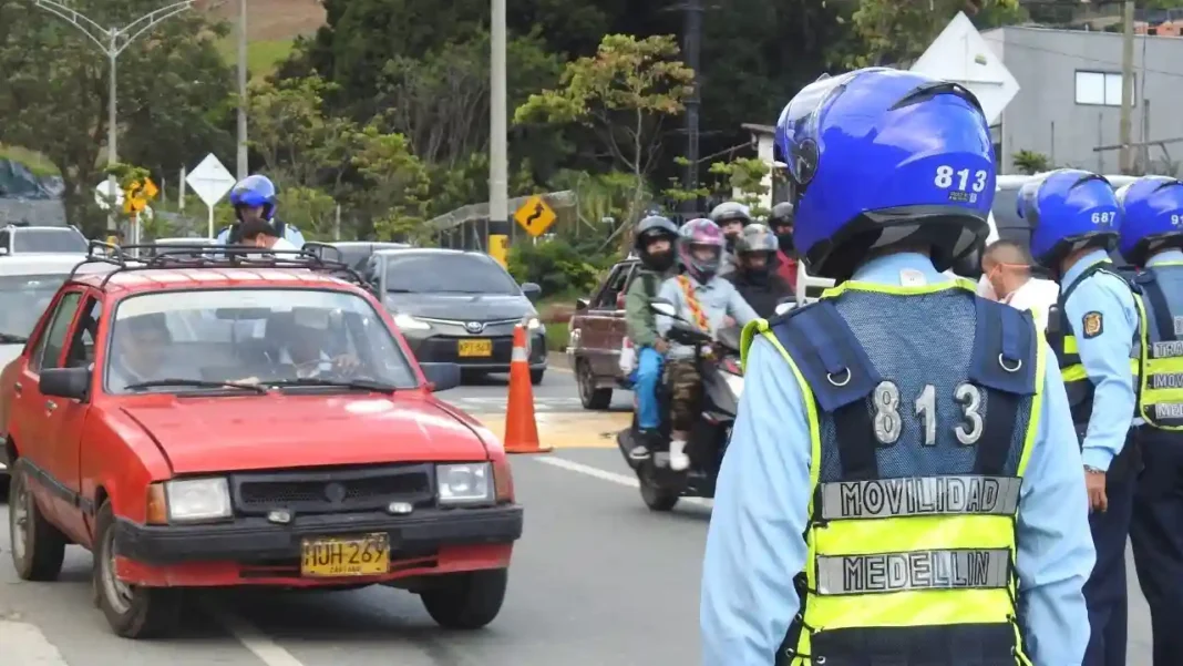 Nuevo pico y placa en Medellín: fecha de inicio, horarios y multas para 2026