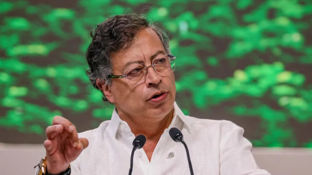 Petro anuncia proyecto de ley para obligar a fijar un salario mínimo vital y familiar