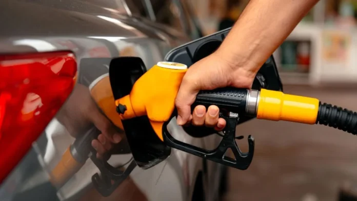Colombia inicia 2026 ubicada entre los países con la gasolina más barata de América Latina, según un ranking regional que compara precios del combustible y políticas energéticas.