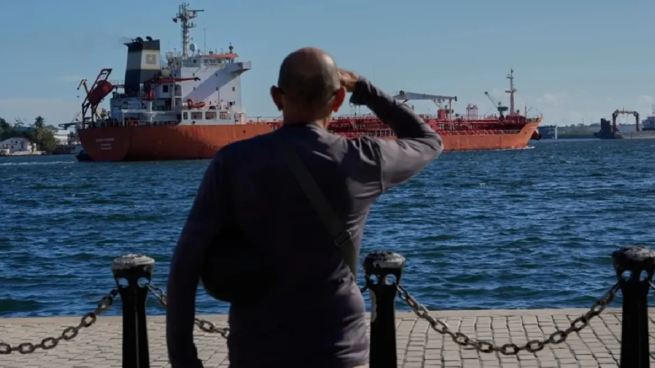 Trump evalúa un bloqueo naval a Cuba como parte de su ofensiva diplomática en el Caribe