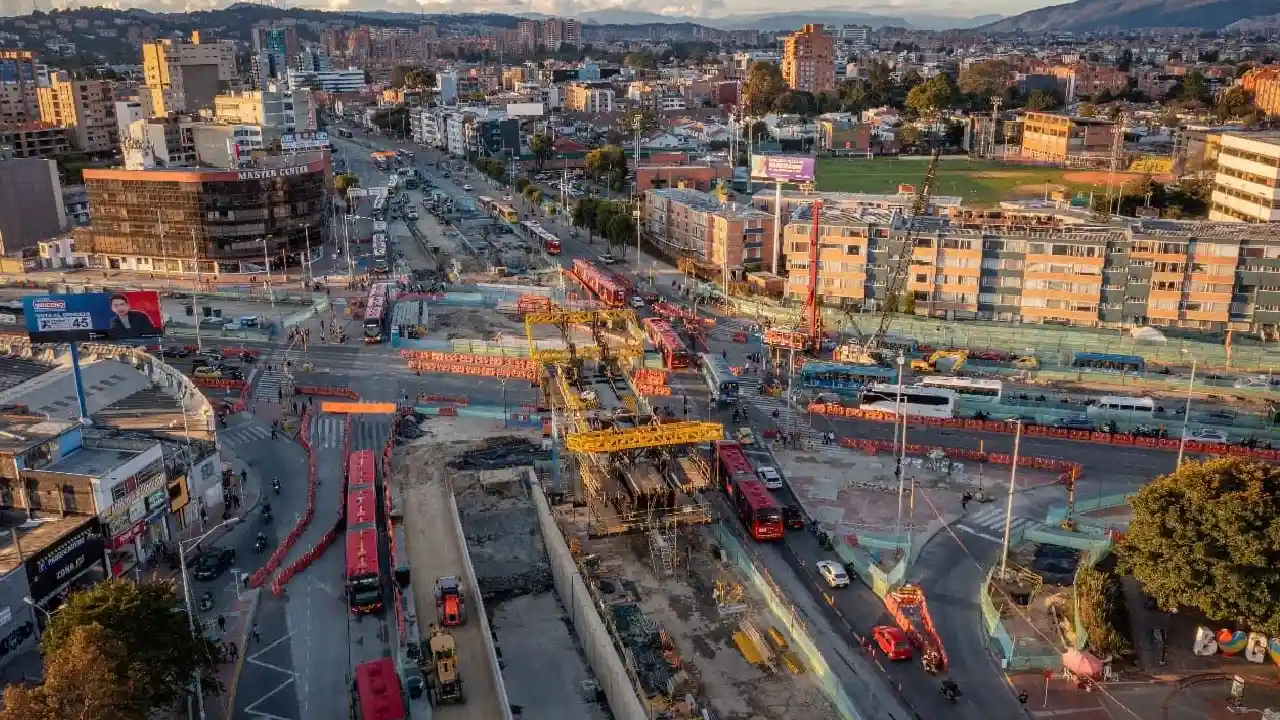 China y Colombia exploran alianzas para desarrollar infraestructura, energía y conectividad