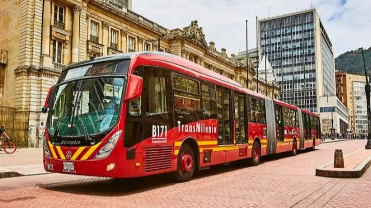 Pasaje del transmilenio y auxilio de transporte