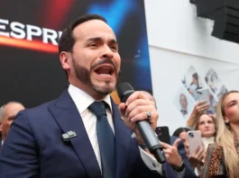 «Me han declarado objetivo militar»: Abelardo de la Espriella "Me han declarado objetivo militar": Abelardo de la Espriella