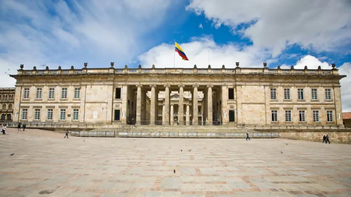 Antes de votar: 195 candidatos al Congreso tienen cuestionamientos