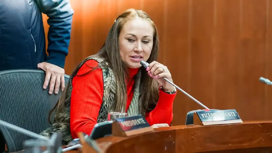 Contratos de la hija de Berenice Bedoya suman más de $537 millones y agitan polémica