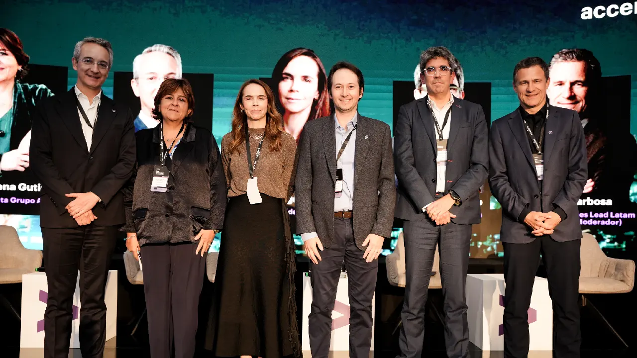 Banca, ciberseguridad y agentes inteligentes: el nuevo tablero de juego que discuten líderes en Colombia 