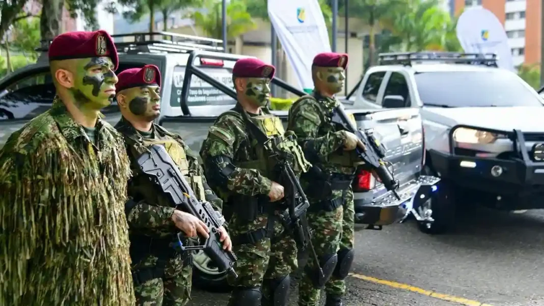 Antioquia refuerza la seguridad rural con seis camionetas blindadas para el Ejército