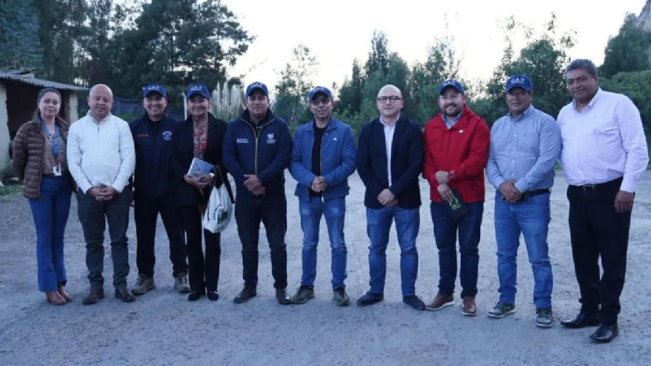 CAR destino recursos para compra de predios y restauración ecológica en Cundinamarca