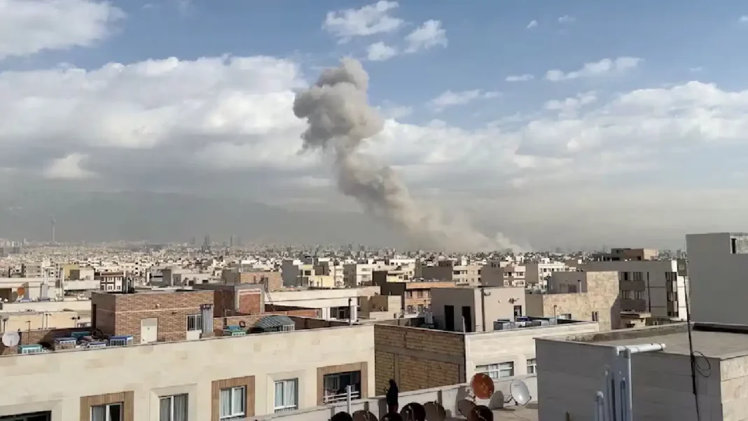 Videos de la ofensiva militar de Estados Unidos e Israel contra Irán en una escalada histórica