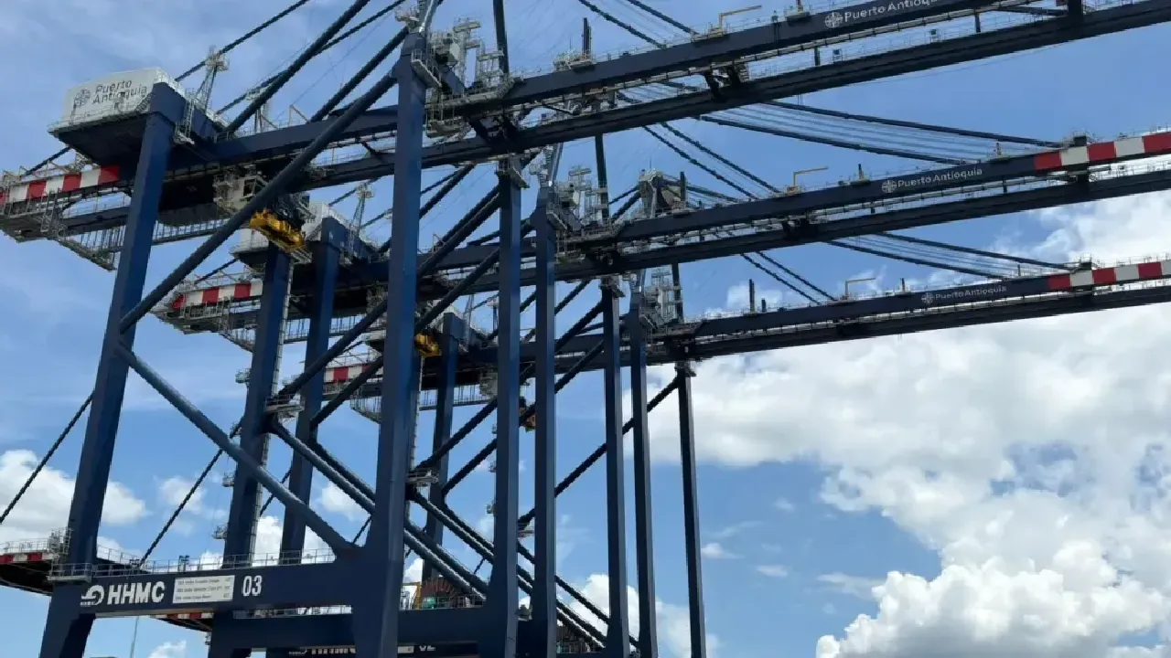 La economía antioqueña avanzó 2,8% en 2025 y se ubicó por encima del indicador nacional