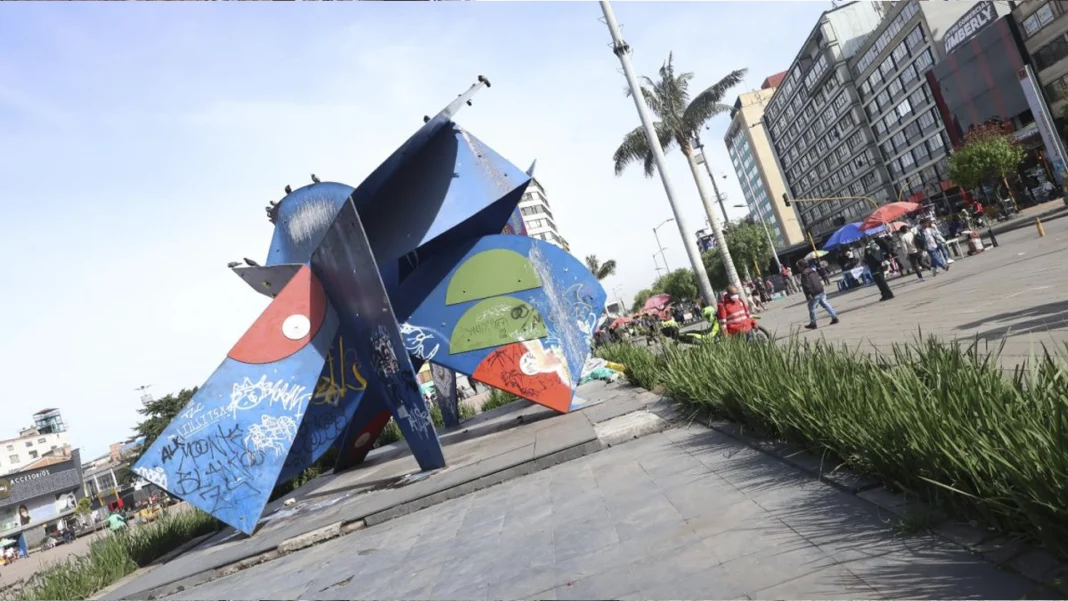 Bogotá reforzó los ‘No Negociables’ para frenar la basura en el espacio público, una conducta que afecta la seguridad, la infraestructura y conlleva multas superiores a $933.000.