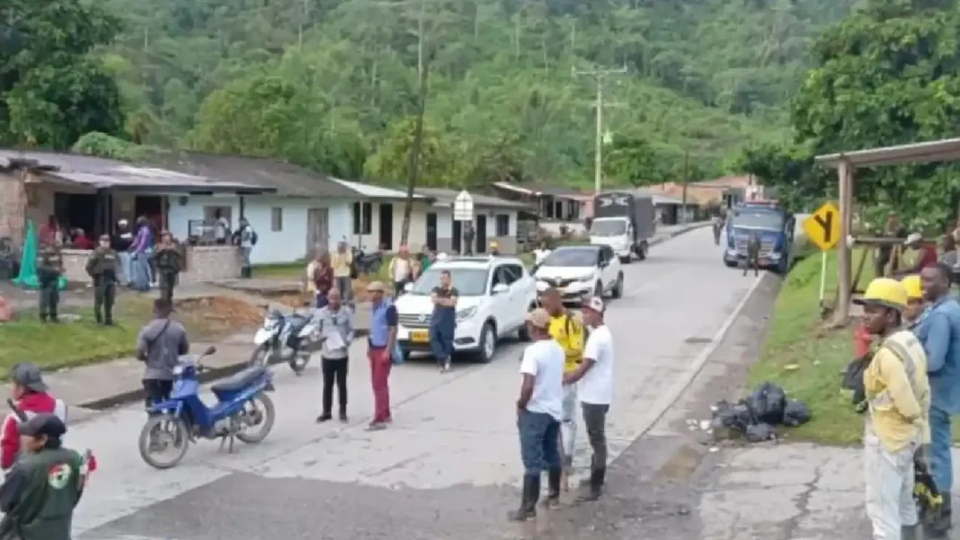 Cierre total en la vía Medellín - Quibdó hoy