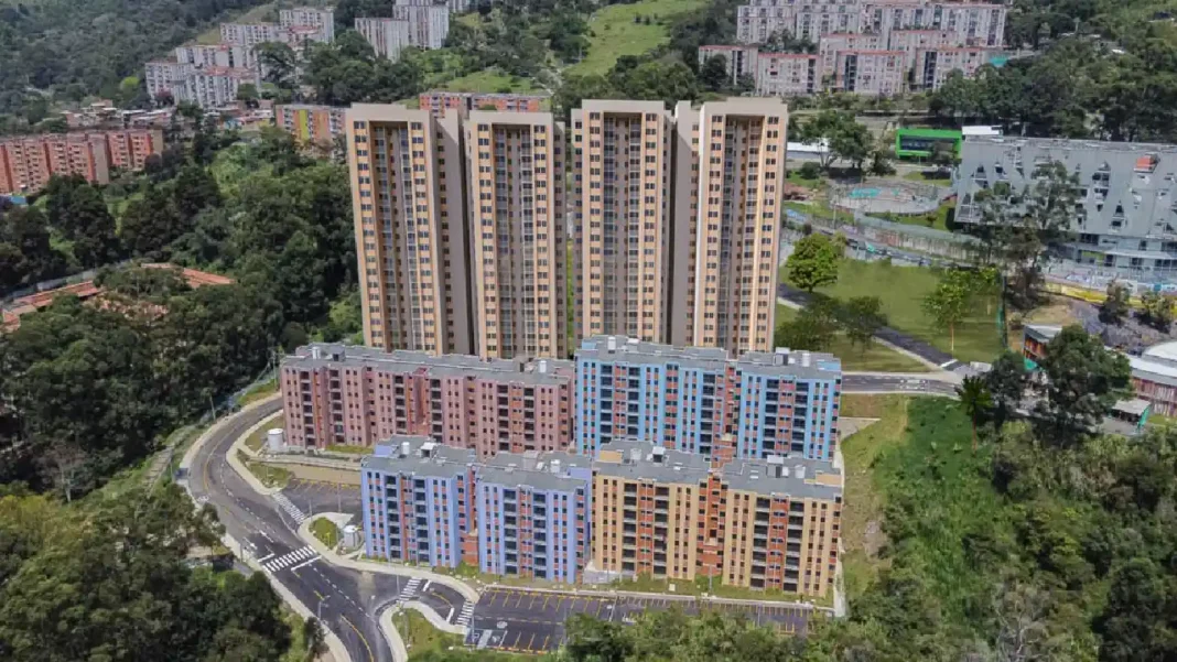 Medellín destina más de $16.000 millones para impulsar vivienda en San Cristóbal