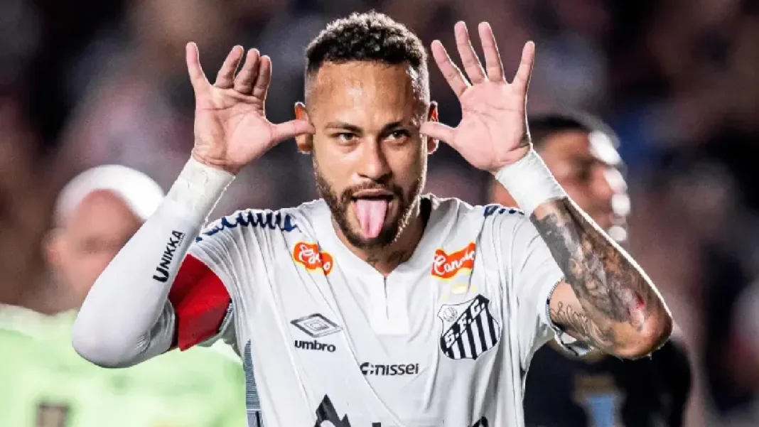 Neymar reaparece tras cirugía y se augura regreso para el Mundial Neymar reaparece tras cirugía y se augura regreso para el Mundial