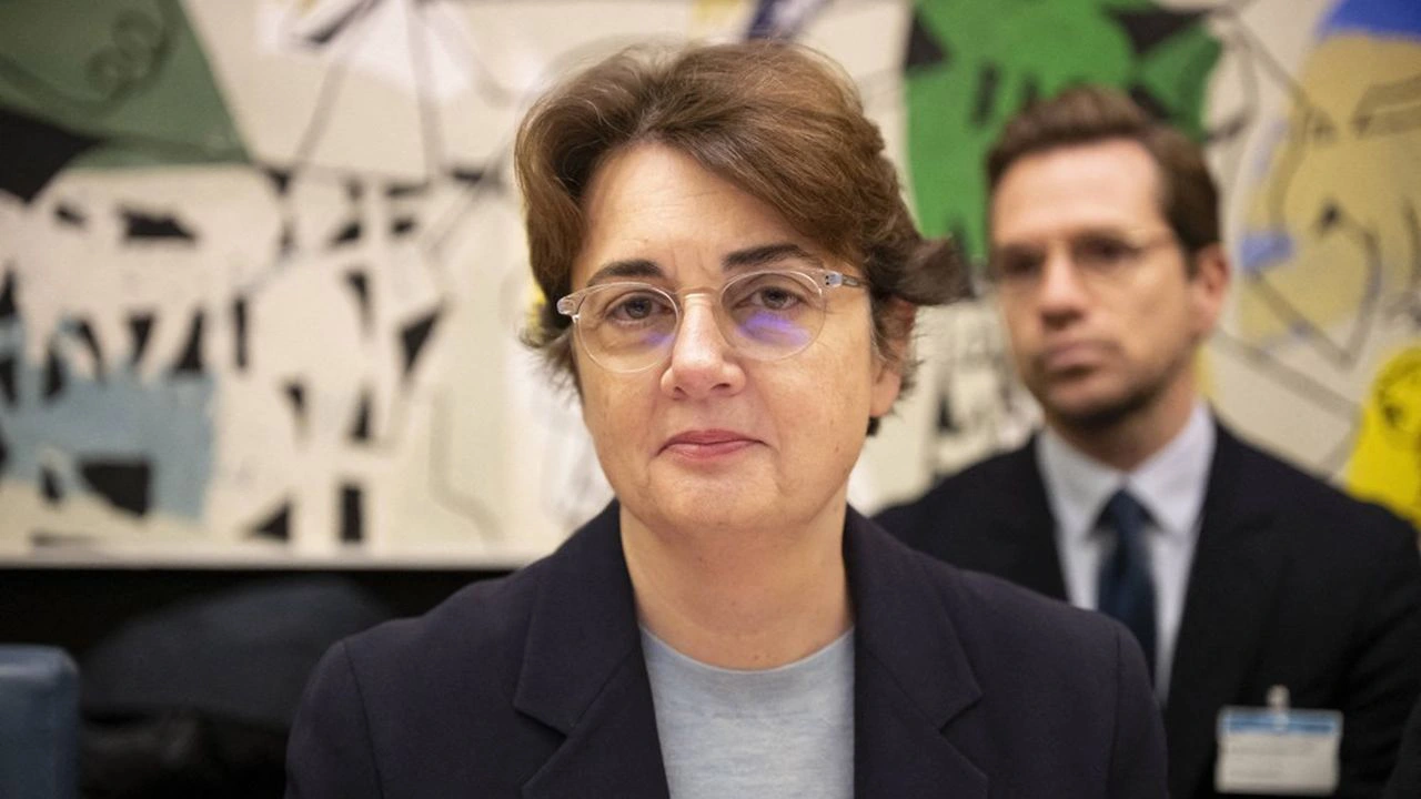 Laurence des Cars dimite como directora del Louvre tras crisis por robo de joyas