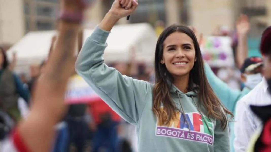 Quién es María Fernanda Carrascal, la mujer que demandó aumento de SITP y Transmilenio