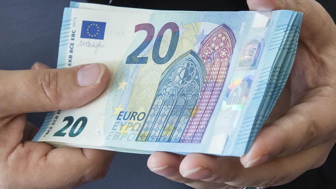 Luxemburgo lidera el salario promedio en Europa 2024 con 82.969 euros anuales, ampliando la brecha frente a otras economías desarrolladas del continente, según Eurostat y la OCDE.