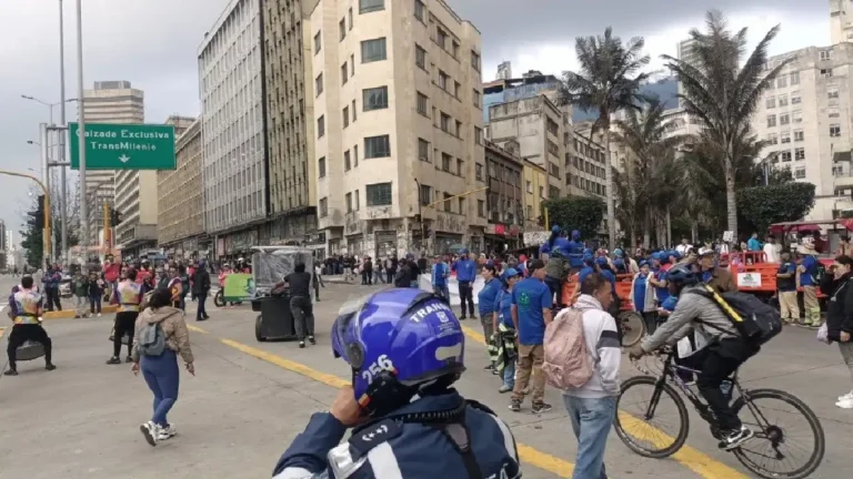 Manifestaciones hoy en Bogotá: Transmilenio afectado y cierre de estaciones