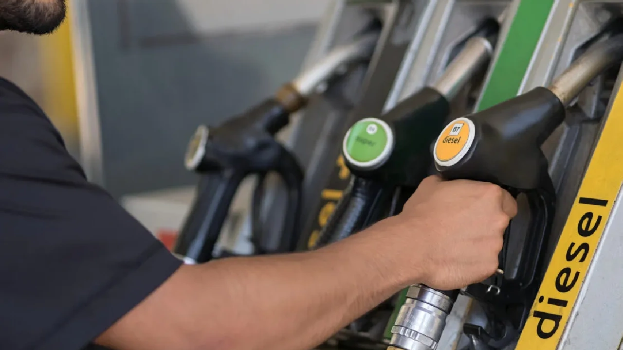 Petro confirma eliminación de subsidios al carbón y diésel, salvo para transporte de carga