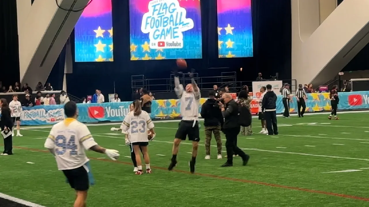 J Balvin lidera triunfo en el Flag Football Game previo al Super Bowl LX

