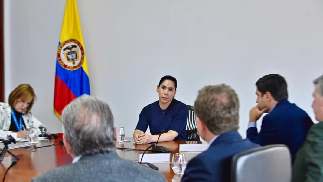 MinTIC crea mesa de conectividad en Córdoba tras emergencia invernal