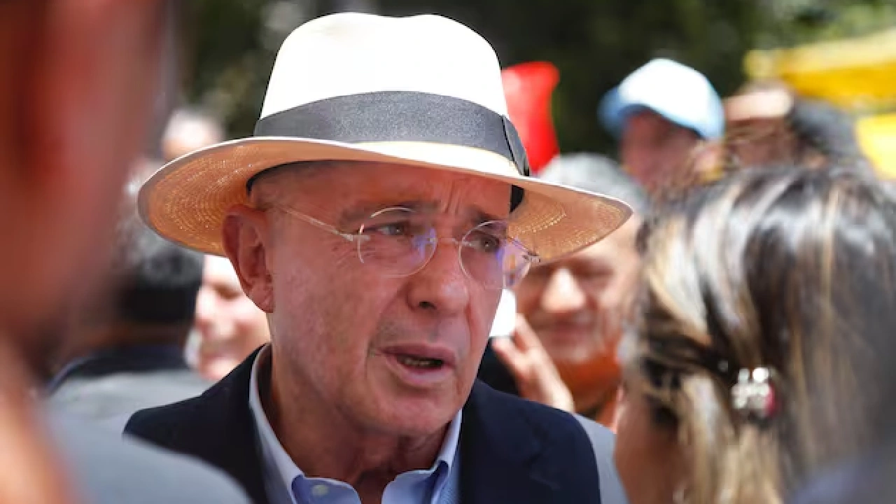 ¿Dejaron solo a Uribe en Antioquia?