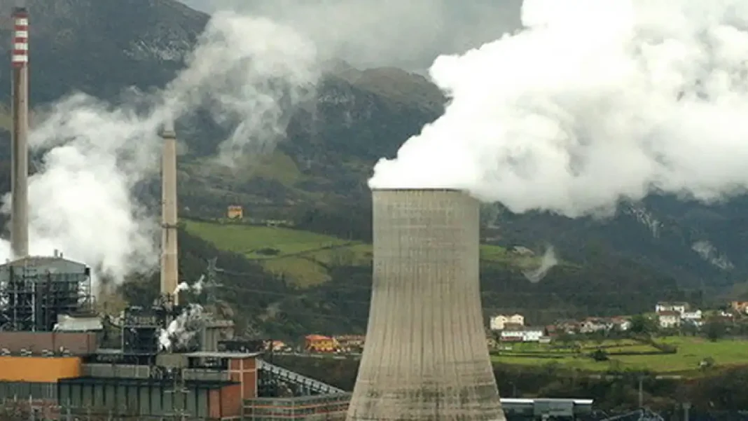 Naturgas advierte aumento de emisiones en la industria colombiana tras sustitución de gas natural