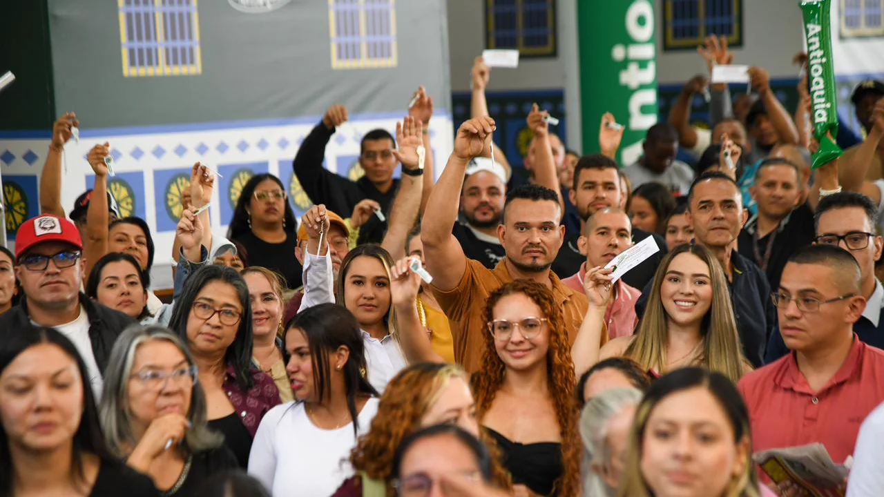 “Mi Casa Antioquia Ya” amplía cobertura y beneficiará a cerca de 3.000 hogares