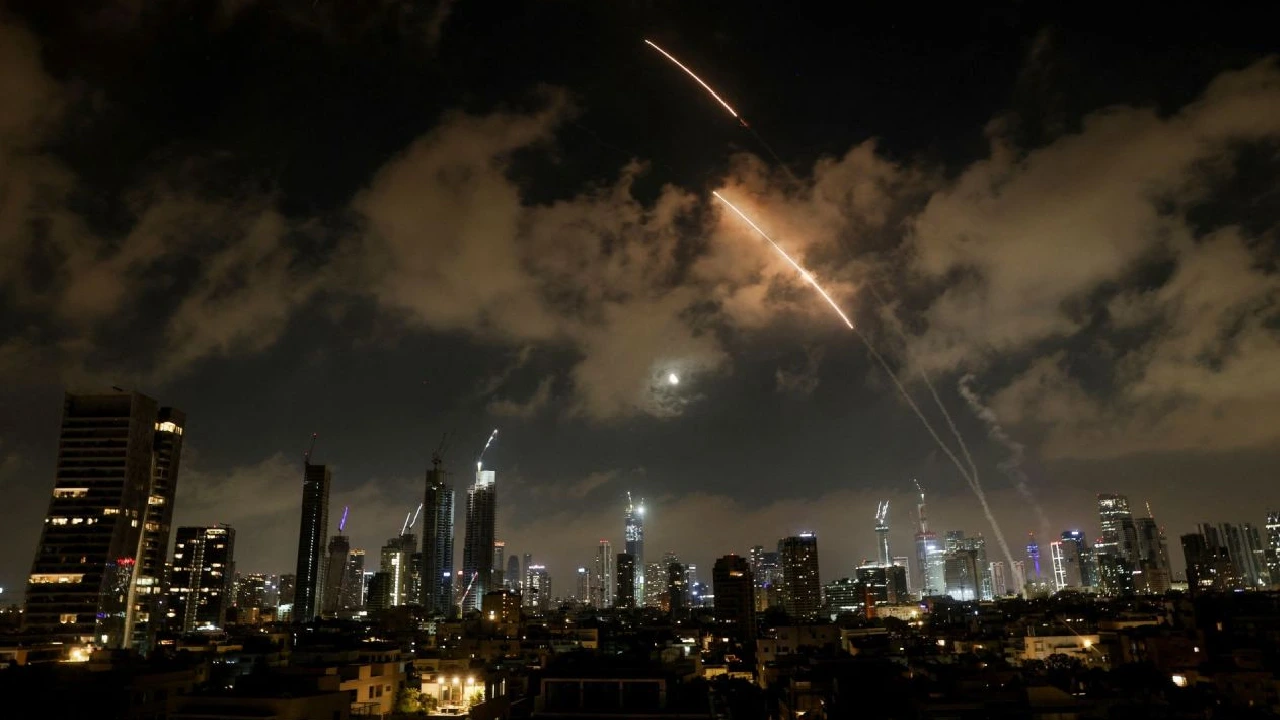  Impacto del conflicto en Irán y el precio del petróleo en las decisiones de la Fed