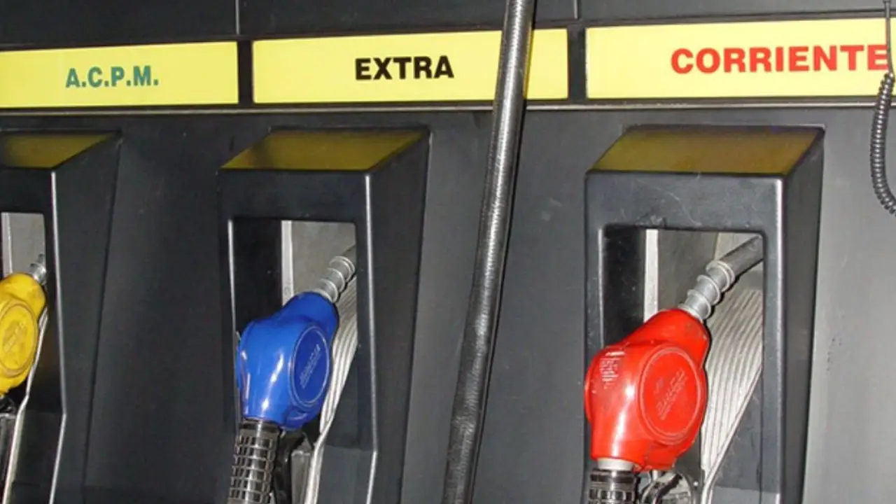 Gobierno plantea nueva fórmula para el precio del diésel en Colombia: así impactaría el ACPM 2 Gobierno propone nuevo modelo para calcular el precio del ACPM en Colombia