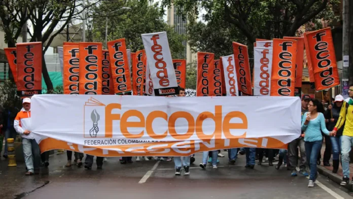 Fecode convoca paro nacional de maestros este 15 de abril