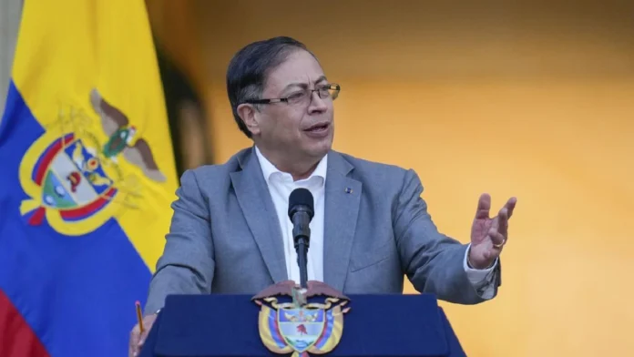 La defensa de Gustavo Petro ante señalamientos de la oposición y redes sociales La defensa de Gustavo Petro ante señalamientos de la oposición y redes sociales