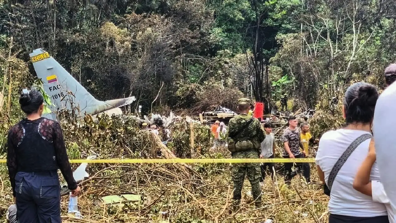 Tragedia aérea en Putumayo: identifican a seis tripulantes fallecidos tras caída de avión militar