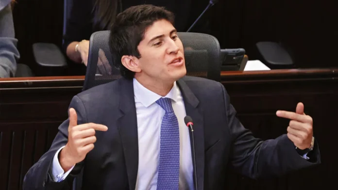 Wadith Manzur busca posesión como senador pese a estar detenido por caso UNGRD.