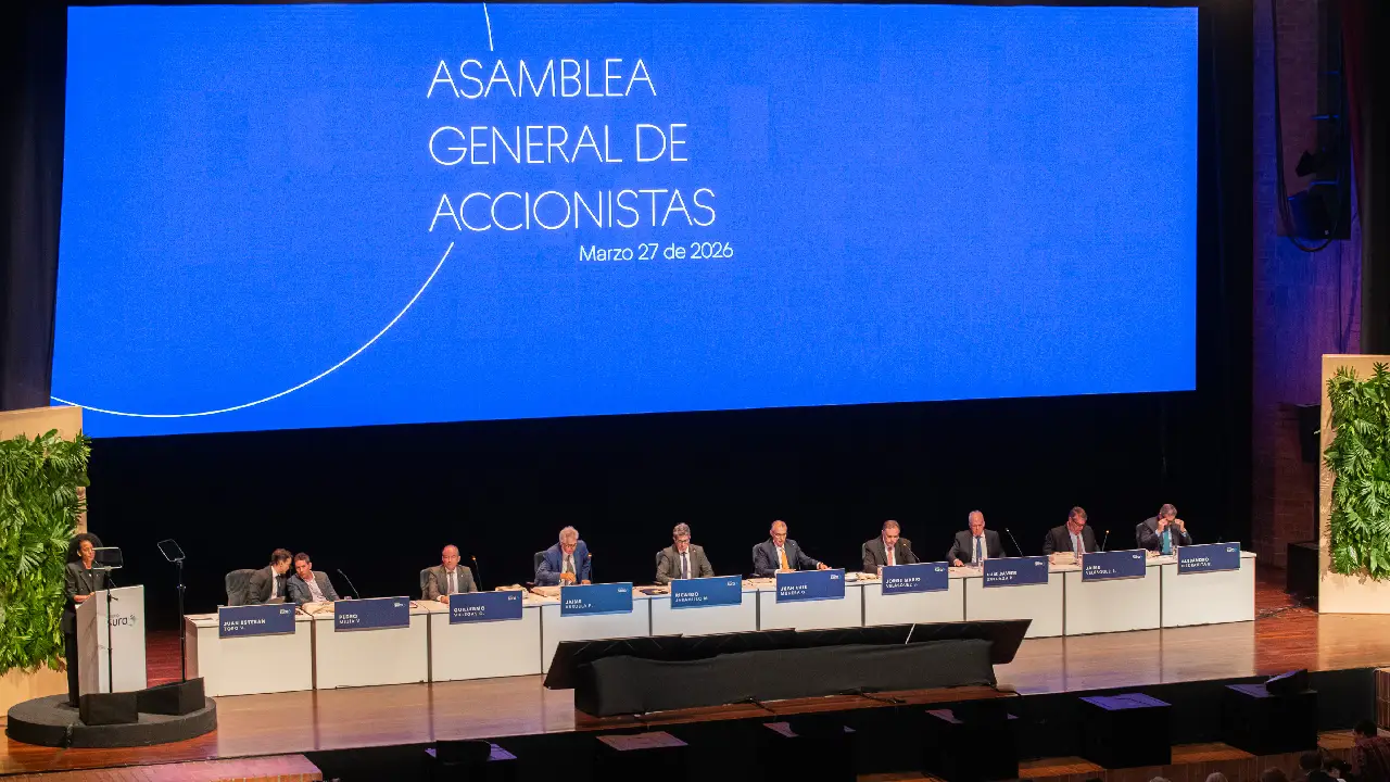 Renovación en la cúpula: Perfiles técnicos e independientes