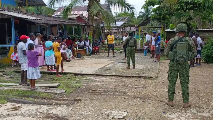 Quebrada Munguidó en Chocó: alerta por posible guerra entre ELN y disidencias de Iván Mordisco. Quebrada Munguidó en Chocó: alerta por posible guerra entre ELN y disidencias de Iván Mordisco.