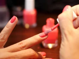 Lista de 136 esmaltes para uñas que INVIMA prohibió en Colombia