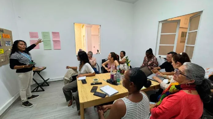 Atención a víctimas del conflicto en Medellín supera las 2.300 personas en 2026